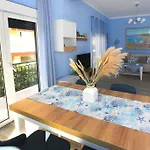 Apartment Blue Cozy Home In Kyparissia, Fully Equipped Nest Kyparissia