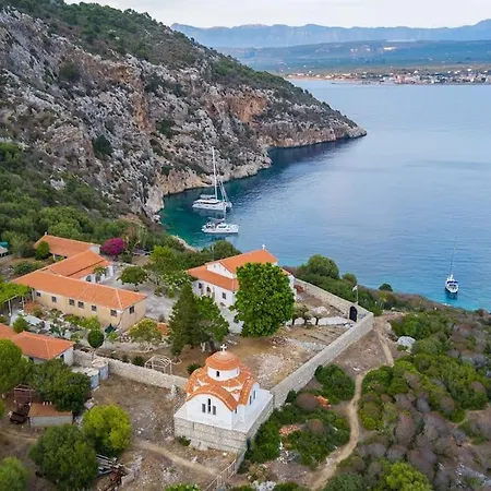 Blue Cozy In Kyparissia, Fully Equipped Nest Kyparissia