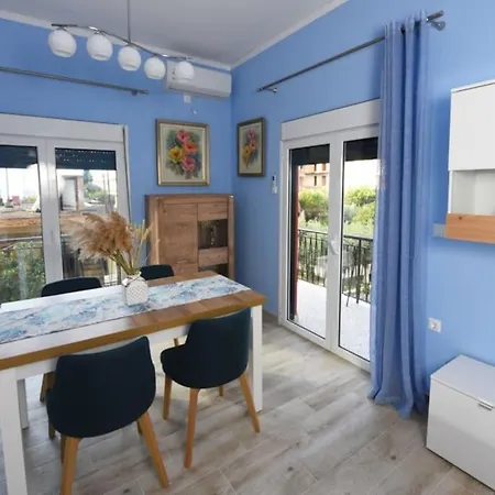 Apartment Blue Cozy Home In Kyparissia, Fully Equipped Nest Kyparissia